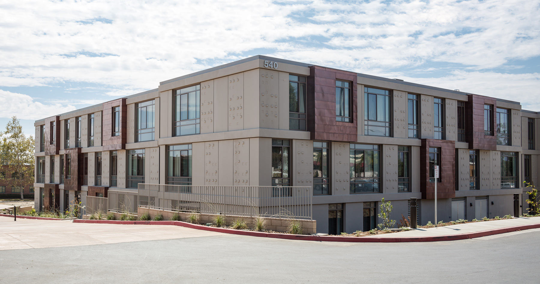 Harvey Mudd Drinkward Residence Hall | TAKTL Architectural UHPC ...